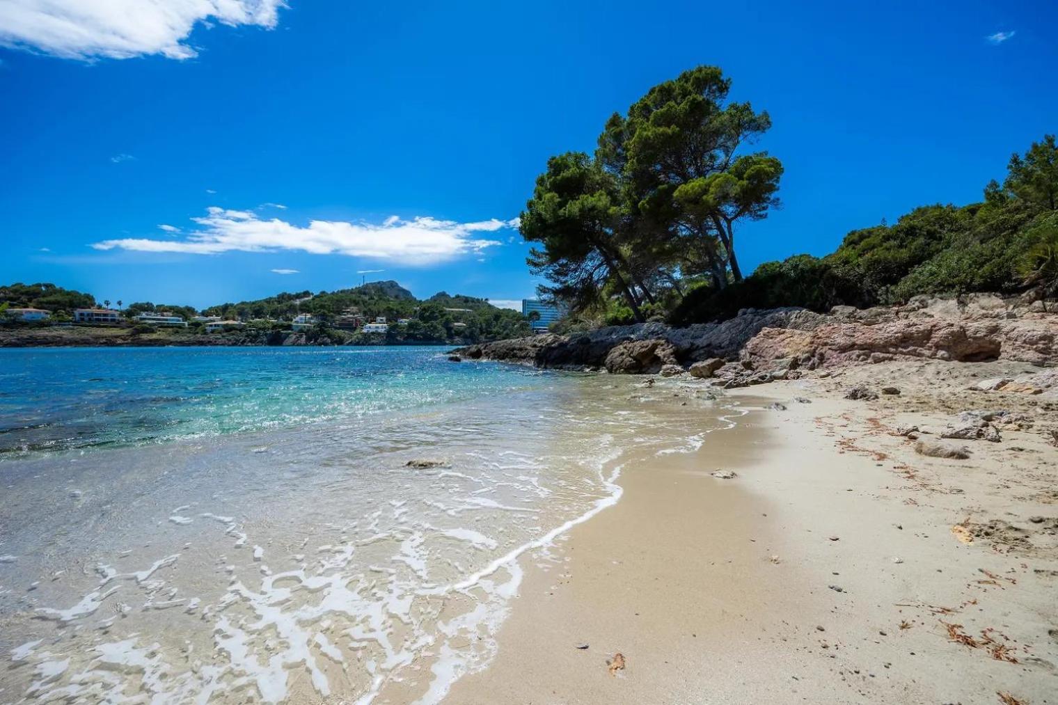 Casa Aladern On The Beach Mhm Villa Font de sa Cala Bagian luar foto